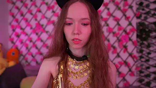 Petite_Polly — say hello and softly kiss you