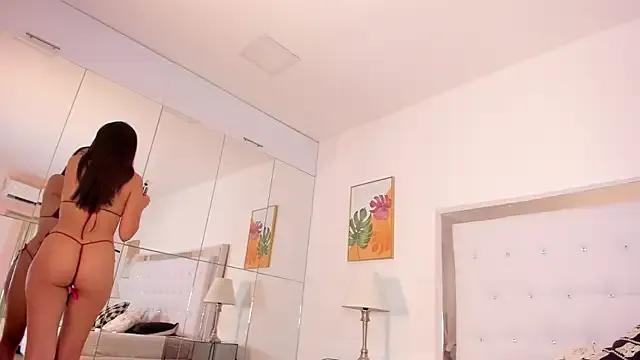 Peyton_louise — Rub clit + spank pussy