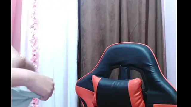 pinayscarlet — Freechat on StripChat