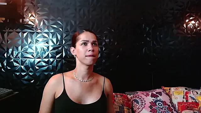 Freechat PINK__LOLA1 on StripChat