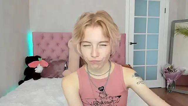 Pink_Lila18 — Body Tour