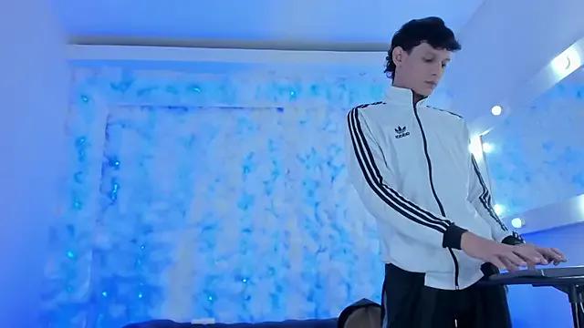 StripChat Play_boys_Hot2 is Freechat Play_boys_Hot2 — MEKE HAPPPY BOY