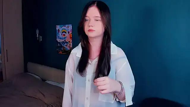 PollyHandford — Lick, bite, pout lips