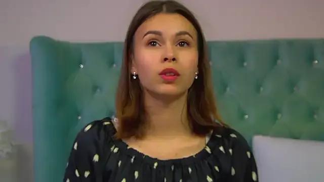 Freechat PollyLanders on StripChat