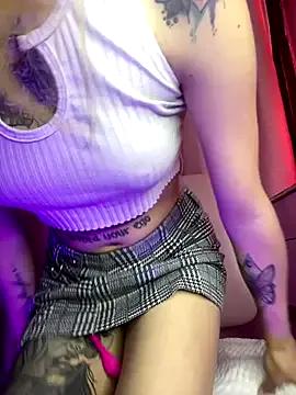 PrettyAshley_ — ZOOM PUSSY AND CAMELTOE