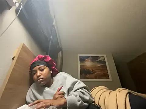 princesslivv — Fuck someone at gym