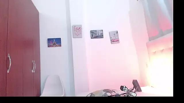 StripChat queen-dayanna is Freechat queen-dayanna — fuck my pussy