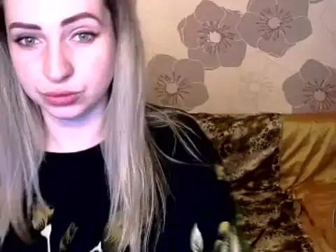 Queen_Daenerys on StripChat 
