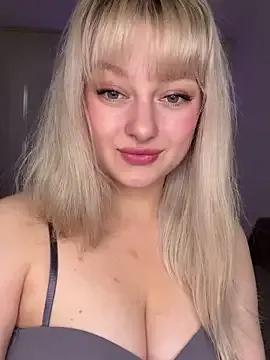 Queen_in_touch — let's cum together)