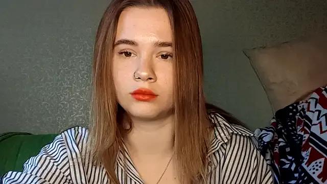 QuiveredFrown — Tease with Booty