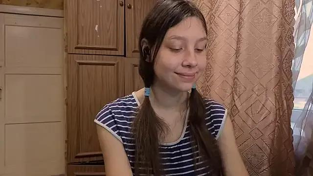 StripChat QutieDaSweet is Freechat QutieDaSweet — Spin around, show my outfit