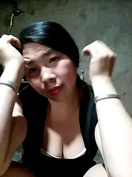 Freechat quynhkoolbae on StripChat