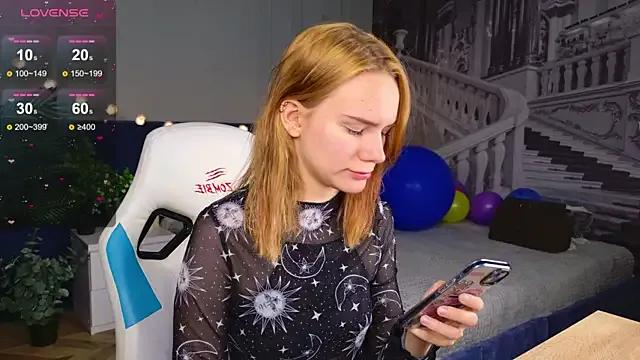 Freechat Ramona___ on StripChat