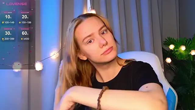 Freechat Ramona___ on StripChat