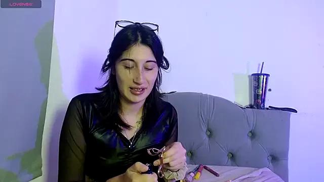 Freechat Red-moon1 on StripChat