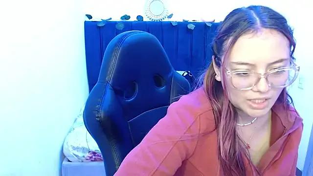 StripChat Red_Lola_ is Freechat Red_Lola_ — Take of my pants