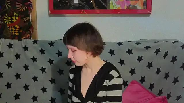 StripChat ReincarnatedAngel is Private ReincarnatedAngel — show my belly