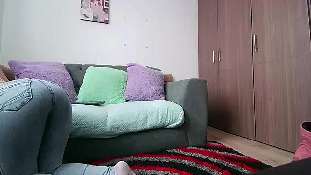 Freechat renataj on StripChat