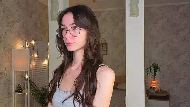 ReneeLippeatt — Take Off skirt to slap that tiny Ass