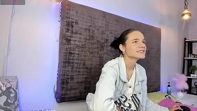 rhianna-coral — Freechat on StripChat