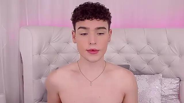 RobbyCharming — open my legs:ass::flirt: