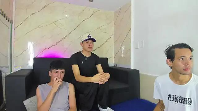 robertsmith_1 — hi sexys guys 