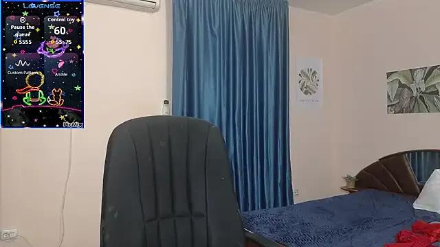 Rosette_Pricky — Torn tights