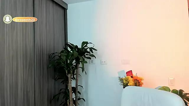 Freechat rossth1 on StripChat