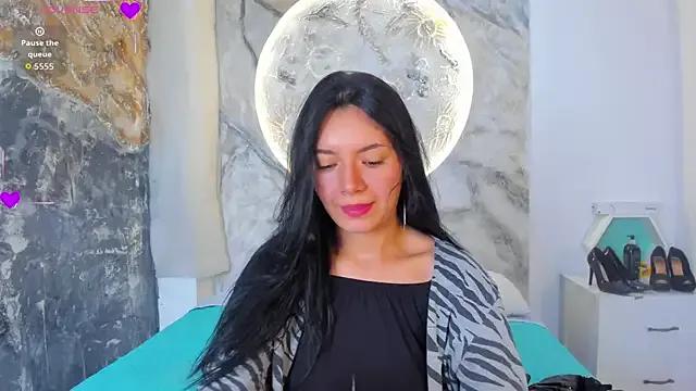 Freechat RoxanaBorns_ on StripChat