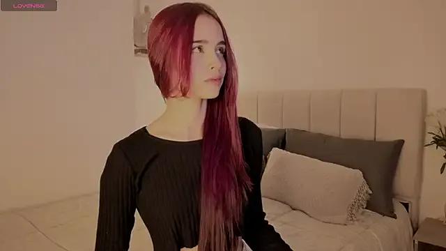 Roxxy_mora — Freechat on StripChat