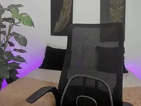 RubyStrong — TittieJob