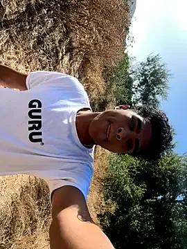 Freechat Ryan-hot on StripChat