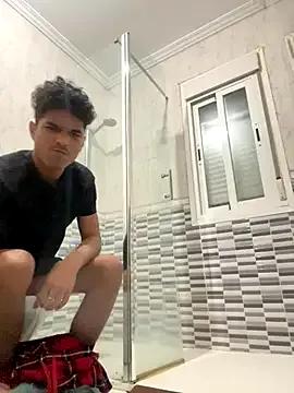 Freechat Ryan-hot on StripChat