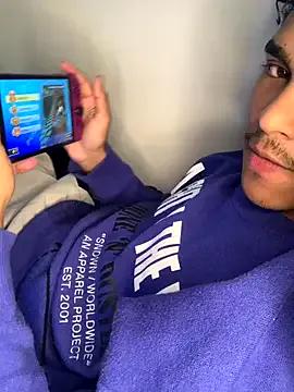 Freechat Ryan-hot on StripChat
