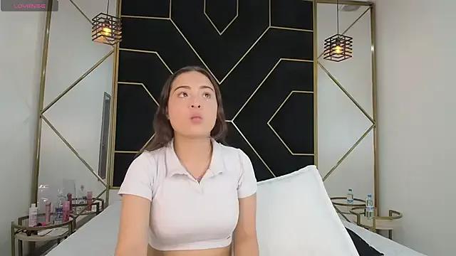 RyanPricee — blowjob and show boobs