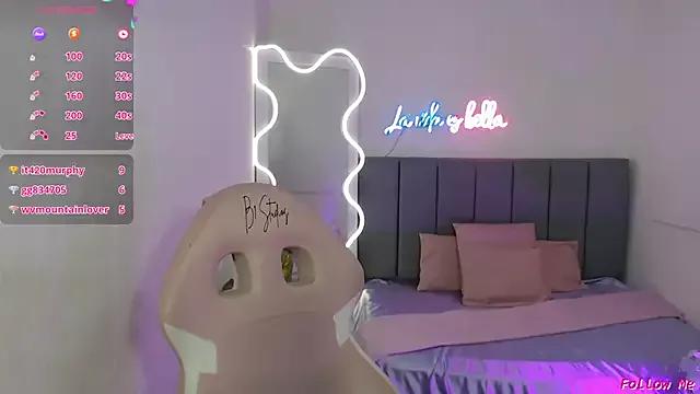 Freechat saaya_tay on StripChat