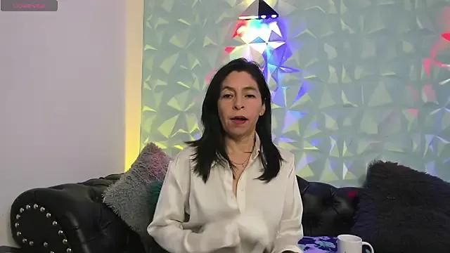 Freechat SabinaDeluxe_cg on StripChat