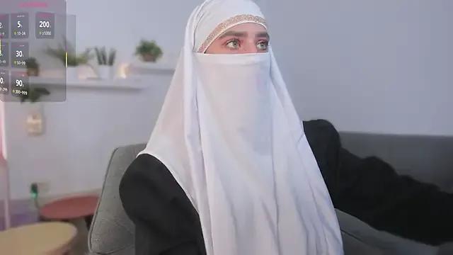salma_arabicc — twerking  for daddy