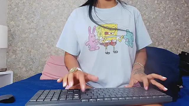 Freechat samanta_360 on StripChat