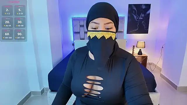 samiraa_haalem — wanna your dick between my boobs