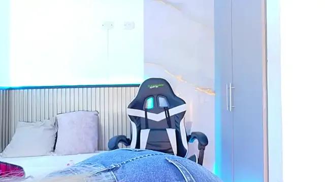 Sammy_Lovee — Doggy+ spank ass|| Spin the wheel 4 mor