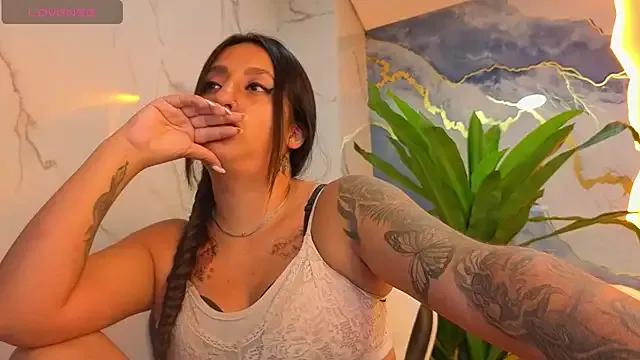Samy_Queen_Tx — flash boobs+saliva