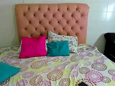 sara_liseth — tOttalously naked