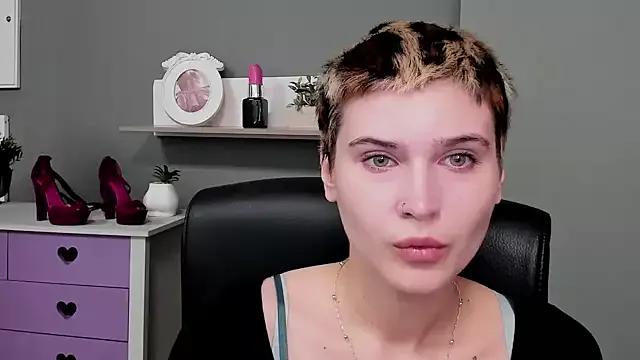 sarah_perfect on StripChat 