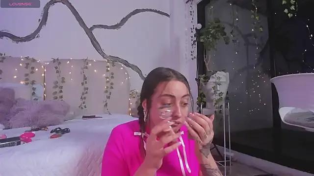 SarahCastro1_ — big boobs in cam + suck 