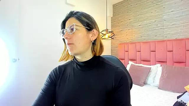Freechat SarahDeyvis on StripChat