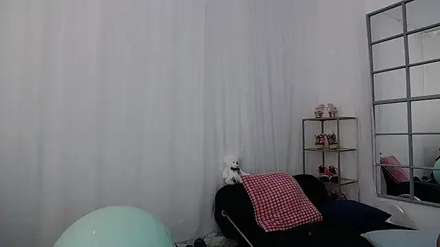 Sarahfit4 — Naked nude show if the goal reach 1111 $