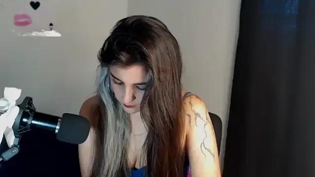 sarahtaylorr on StripChat 