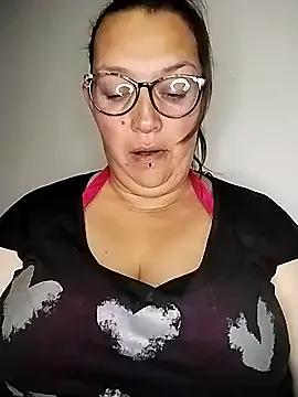 saraqueen-- — Make me wet with vibrations