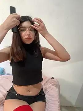 SaraTheCutie — Freechat on StripChat